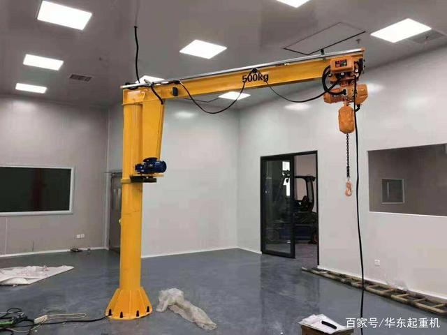 四川墻壁懸臂吊起重機(jī)生產(chǎn)廠家，成都輕小型起重機(jī)定做